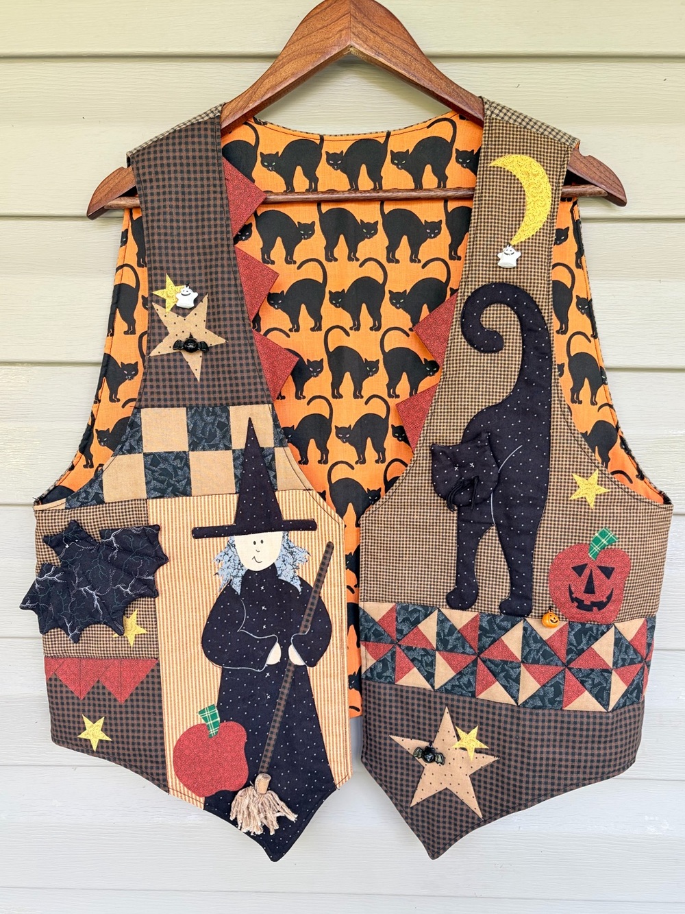 Charming Folk Art Quilted Halloween Vest Handmade Americana 99’s Vintage